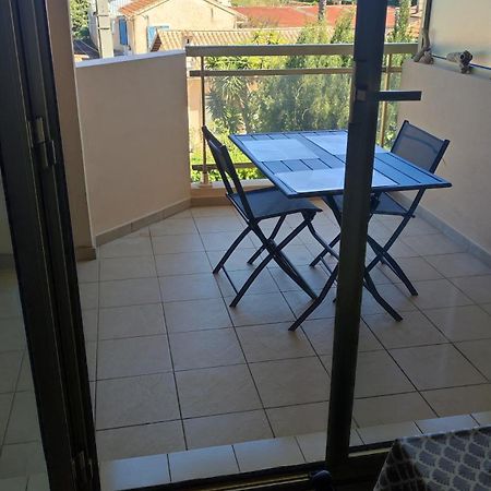 T2 Coquet Proche Plages, Port Et Centre Ville โกลเฟอ-จวน ภายนอก รูปภาพ