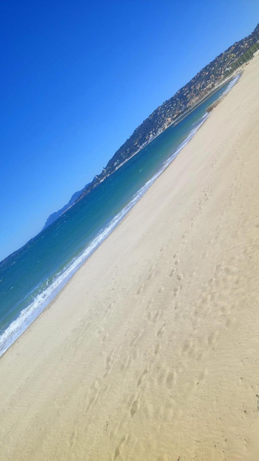 T2 Coquet Proche Plages, Port Et Centre Ville โกลเฟอ-จวน ภายนอก รูปภาพ