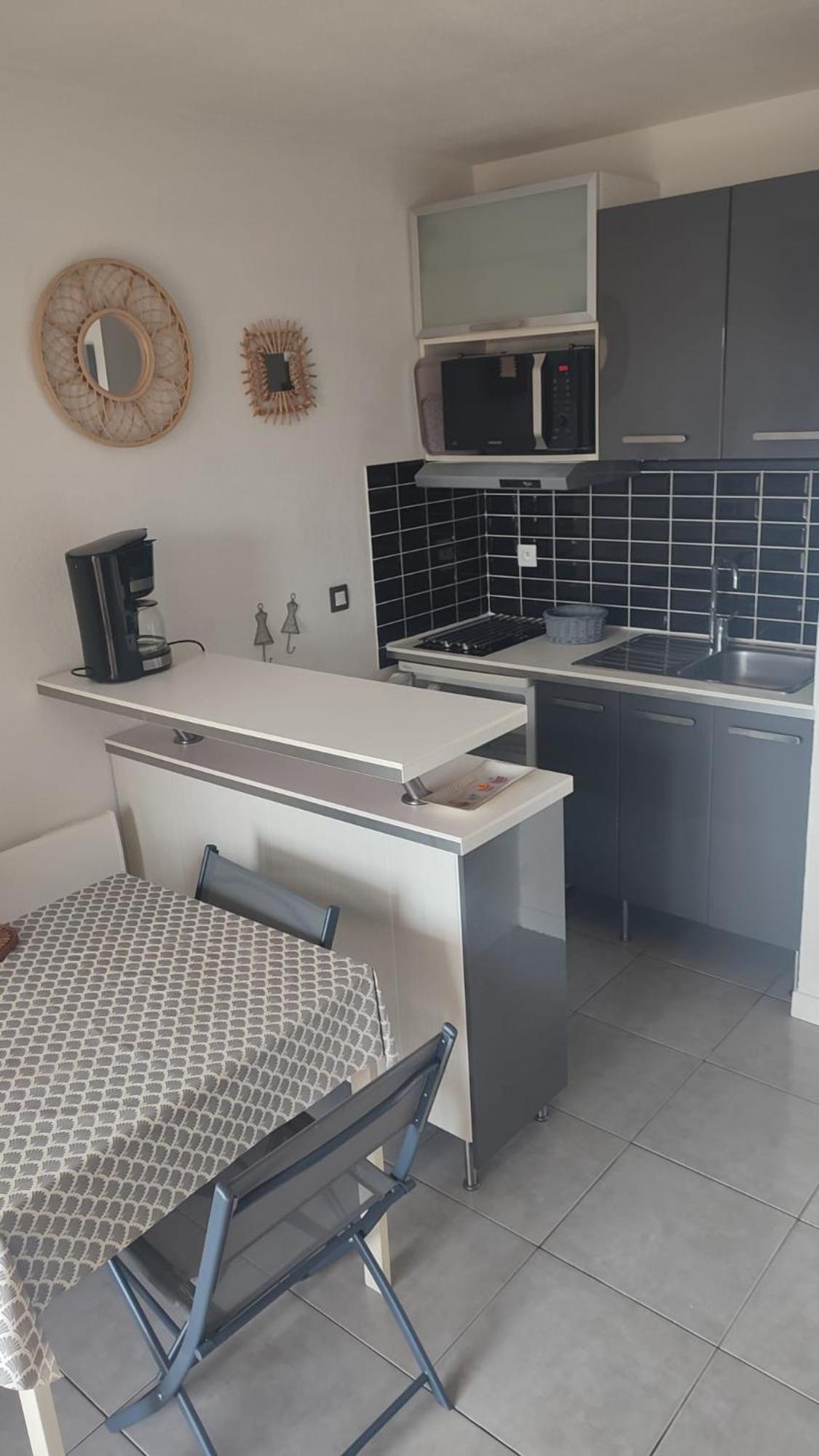 T2 Coquet Proche Plages, Port Et Centre Ville โกลเฟอ-จวน ภายนอก รูปภาพ